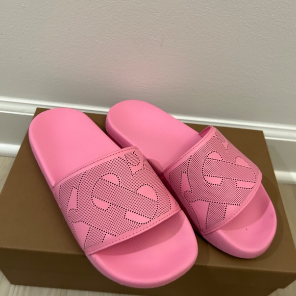 Burberry Slides - Picture 4 of 5